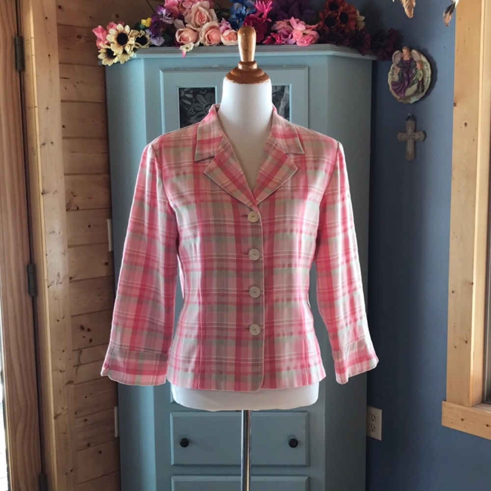 DRESS BARN Stylish Plaid Blazer. So Beautiful - Picture 3 of 5